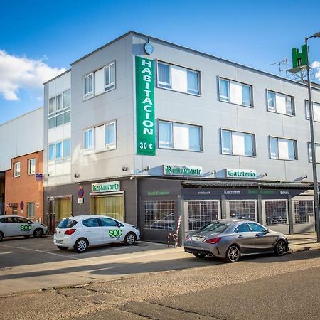 Hostal Campestre La Cistérniga Екстериор снимка
