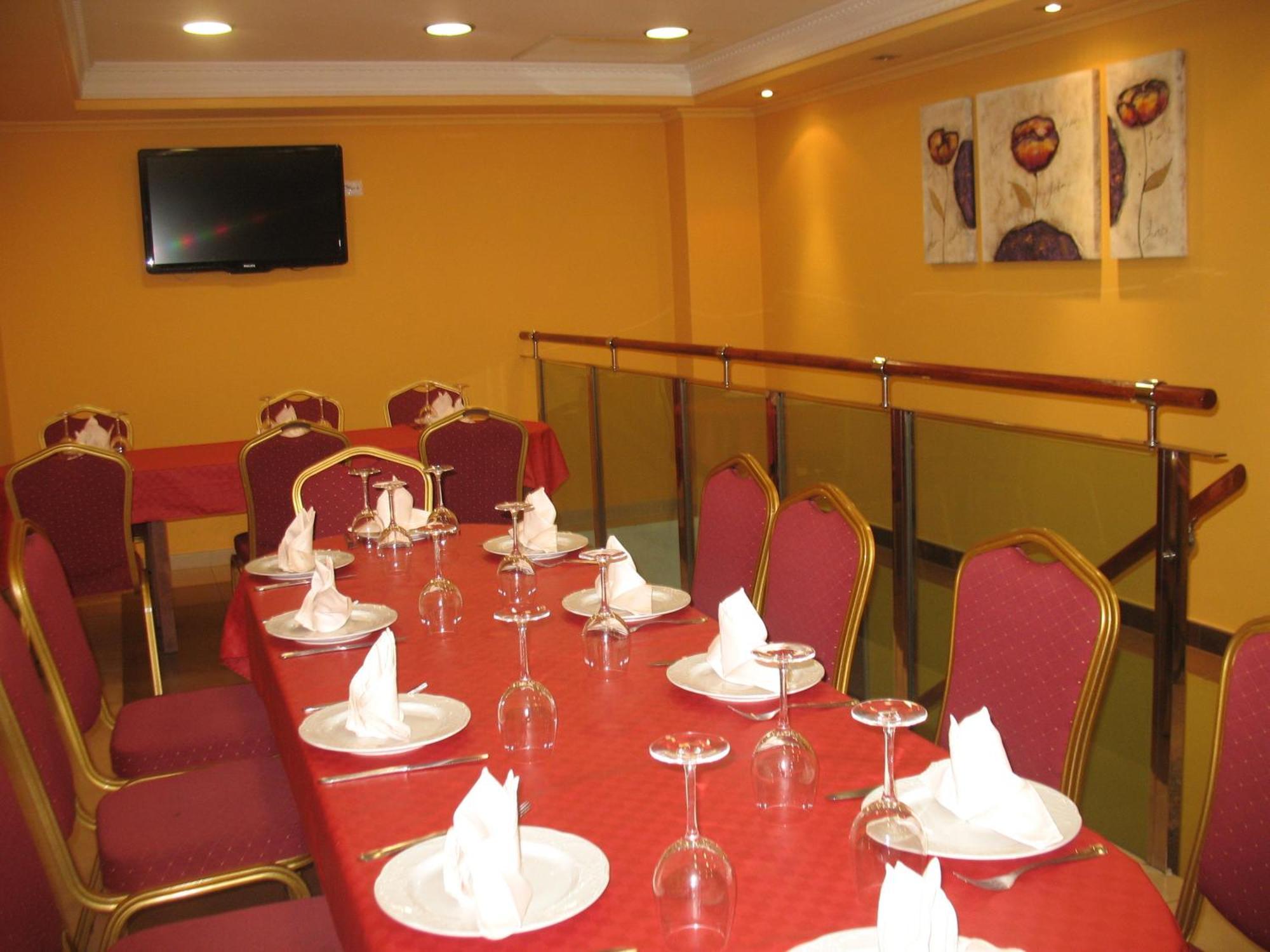 Hostal Campestre La Cistérniga Екстериор снимка