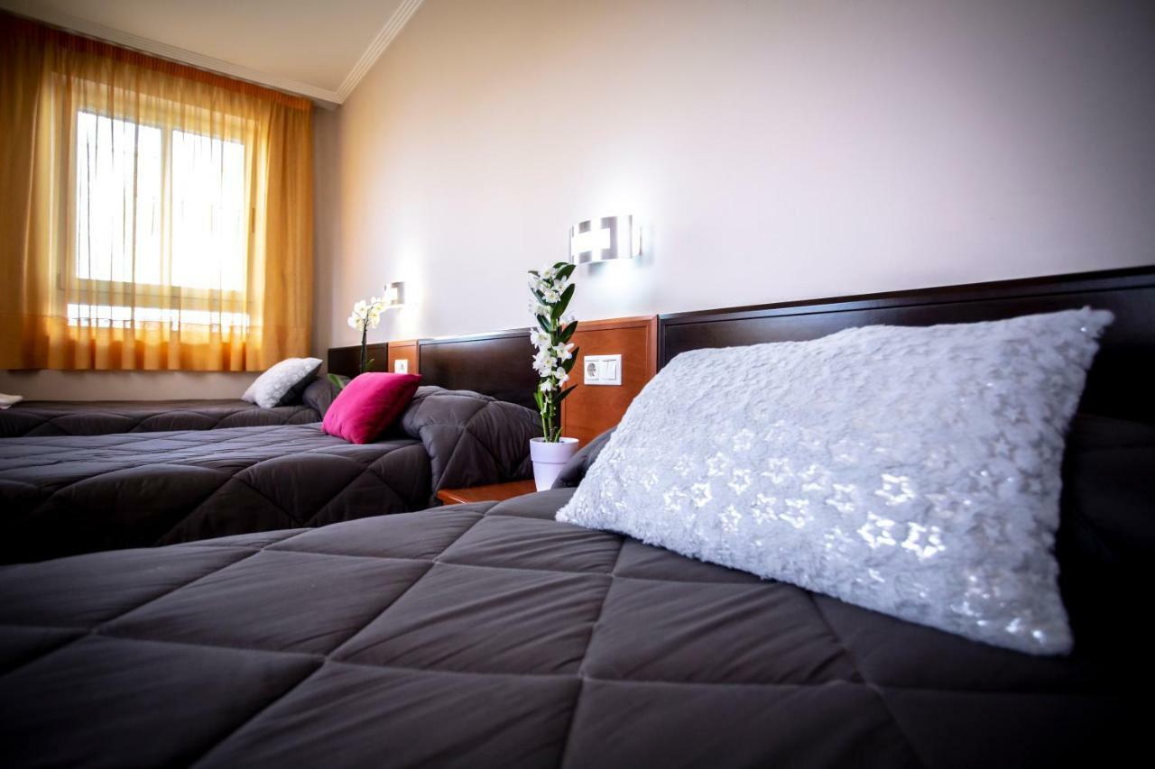 Hostal Campestre La Cistérniga Екстериор снимка