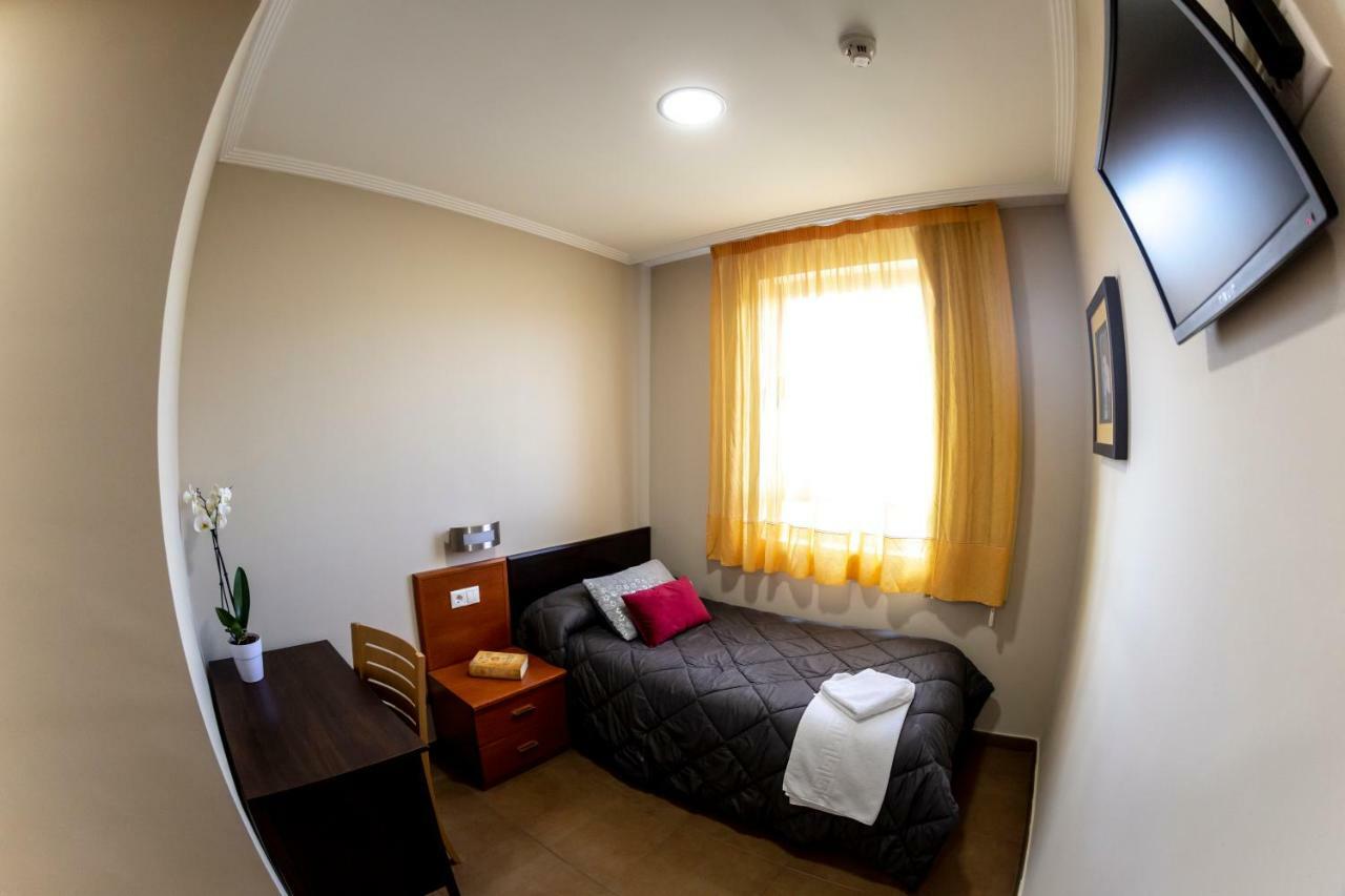 Hostal Campestre La Cistérniga Екстериор снимка